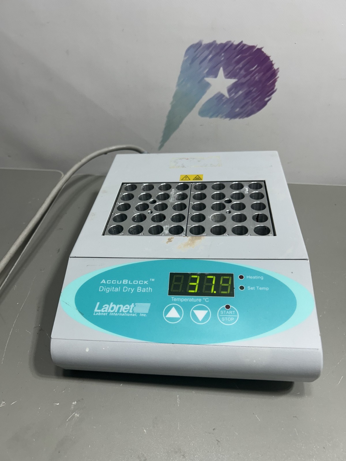 Labnet D1200 Accublock Digital Dry Bath with 2x Heat Blocks 0.5mL & 1.5mL